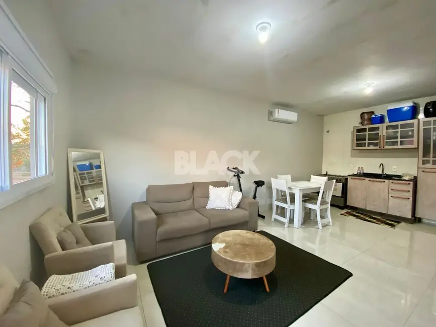 Foto 7 de Casa com 1 quarto à venda, 48m2 em Torres - RS