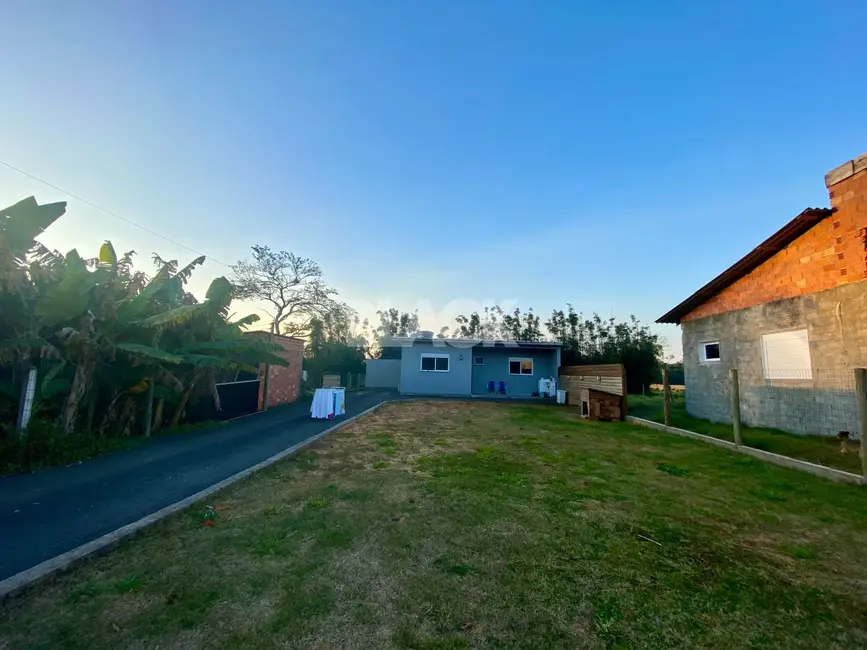 Foto 1 de Casa com 1 quarto à venda, 48m2 em Torres - RS