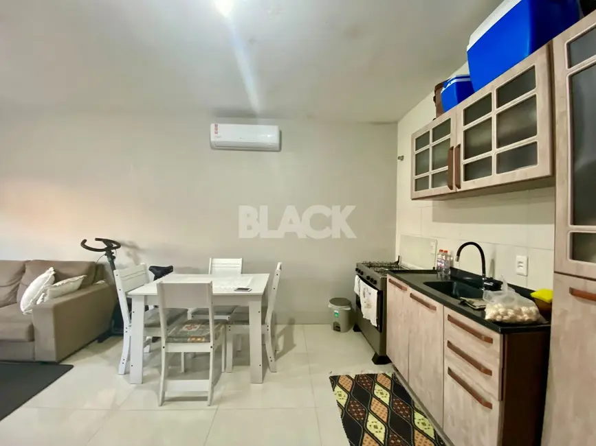 Foto 4 de Casa com 1 quarto à venda, 48m2 em Torres - RS