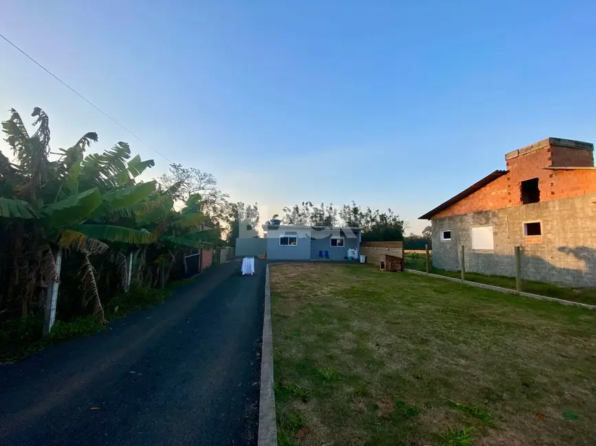 Foto 2 de Casa com 1 quarto à venda, 48m2 em Torres - RS