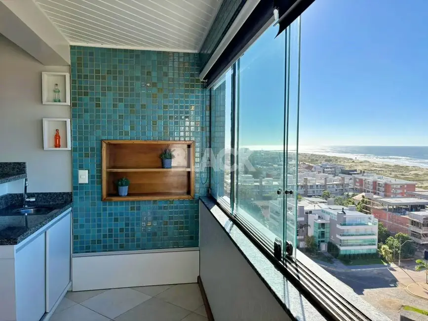 Foto 9 de Apartamento com 3 quartos à venda, 104m2 em Torres - RS