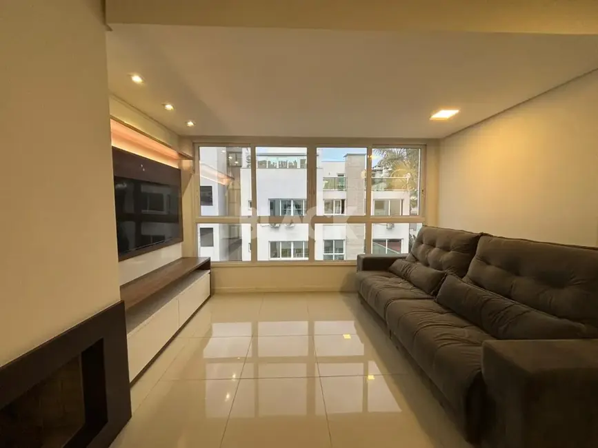 Foto 1 de Cobertura com 1 quarto à venda, 129m2 em Torres - RS