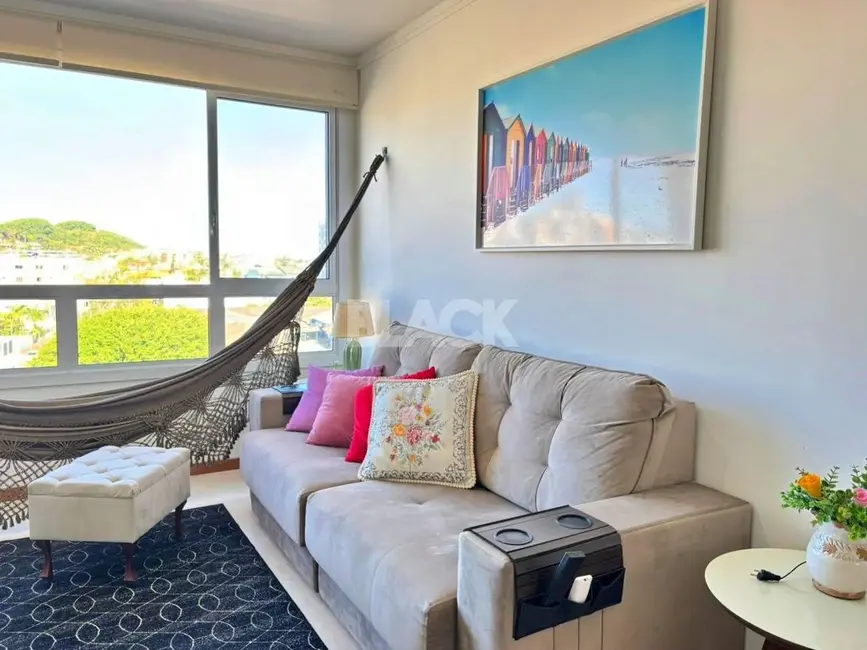 Foto 2 de Apartamento com 2 quartos à venda, 80m2 em Centro, Torres - RS