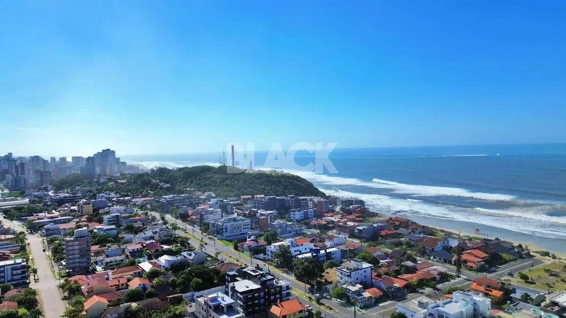 Foto 9 de Casa com 3 quartos à venda, 110m2 em Torres - RS