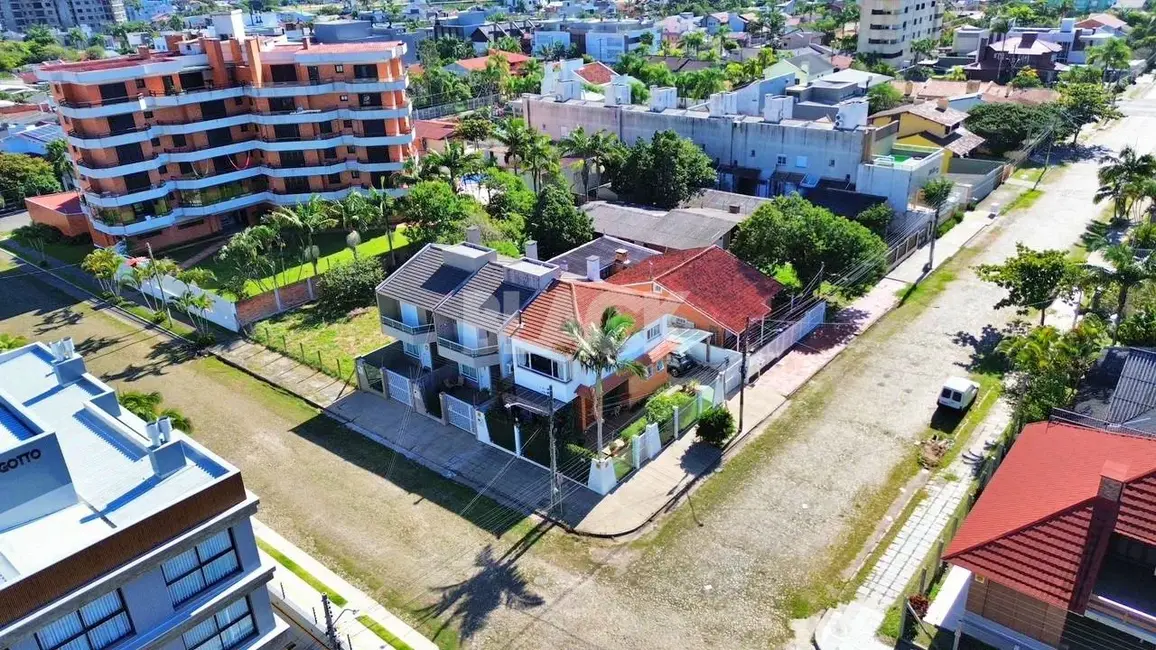 Foto 6 de Casa com 3 quartos à venda, 110m2 em Torres - RS
