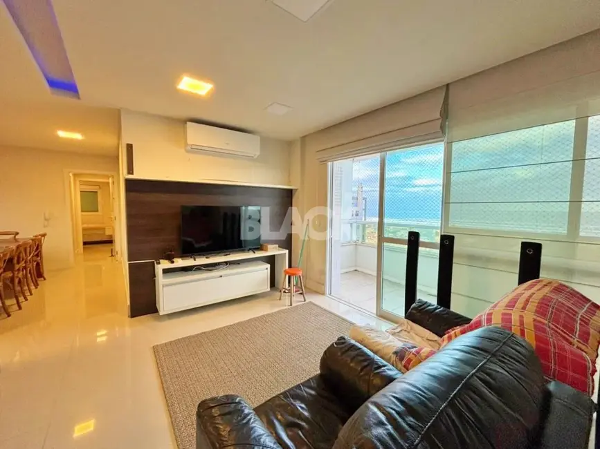 Apartamento com 3 quartos à venda, 152m2 em Torres - RS - imagem 2 Foto 2 de Apartamento com 3 quartos à venda, 152m2 em Torres - RS