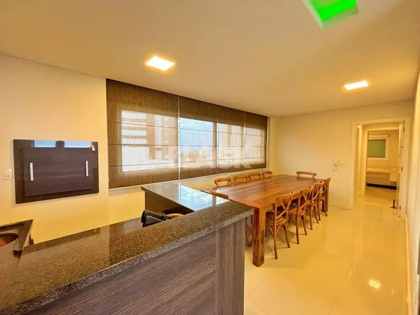 Apartamento com 3 quartos à venda, 152m2 em Torres - RS - imagem 8 Foto 8 de Apartamento com 3 quartos à venda, 152m2 em Torres - RS