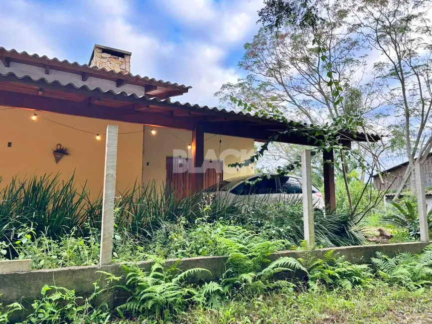 Foto 3 de Casa com 3 quartos à venda, 350m2 em Torres - RS