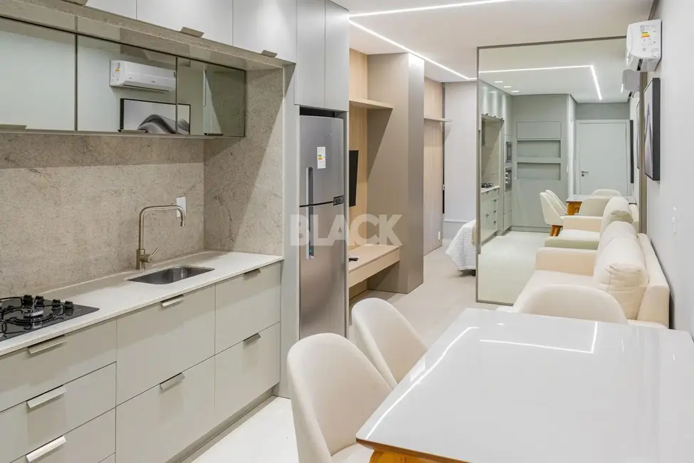 Foto 3 de Apartamento com 1 quarto à venda, 34m2 em Torres - RS