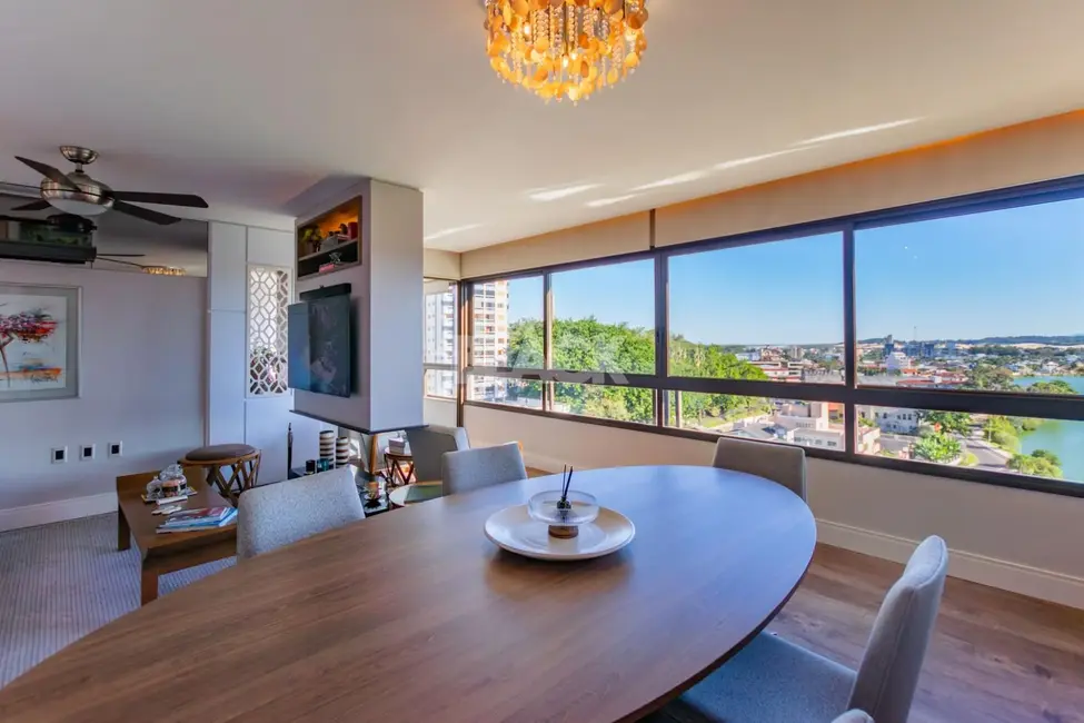 Apartamento com 3 quartos à venda, 123m2 em Centro, Torres - RS - imagem 1 Foto 1 de Apartamento com 3 quartos à venda, 123m2 em Centro, Torres - RS