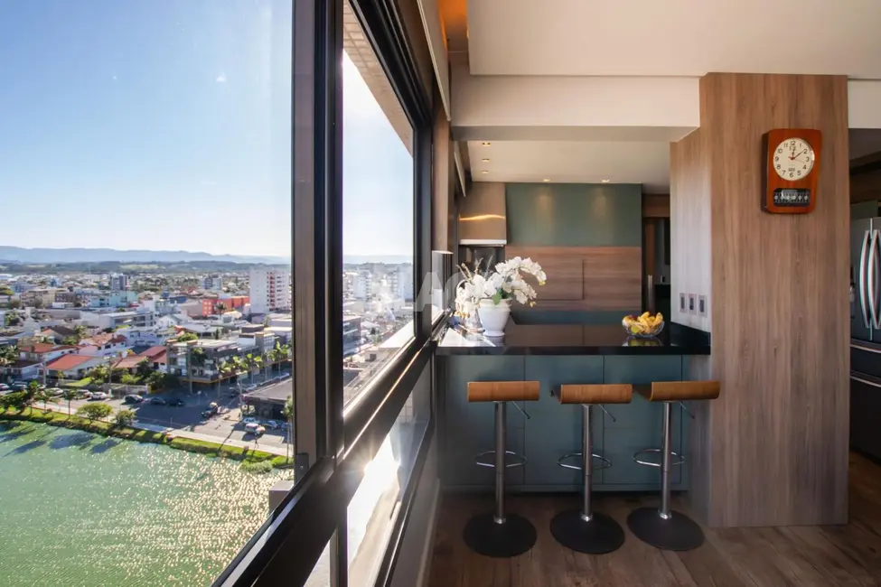 Apartamento com 3 quartos à venda, 123m2 em Centro, Torres - RS - imagem 8 Foto 8 de Apartamento com 3 quartos à venda, 123m2 em Centro, Torres - RS