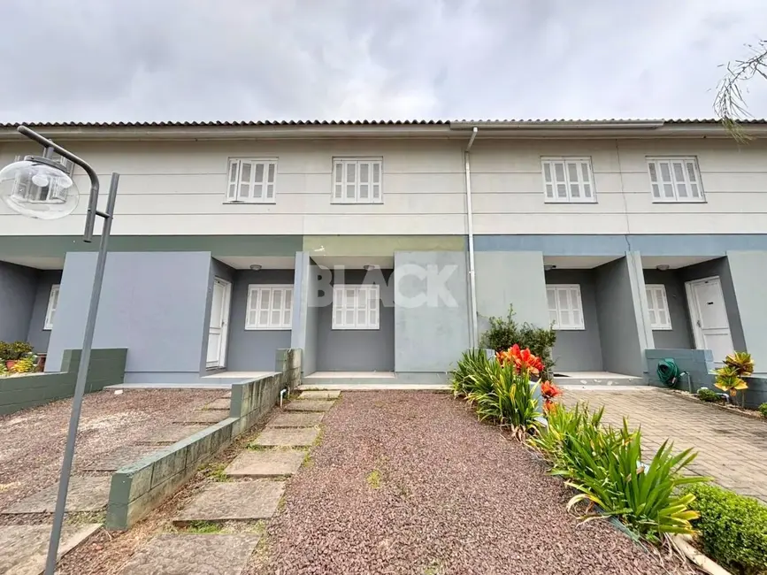 Foto 1 de Sobrado com 2 quartos à venda, 54m2 em Torres - RS
