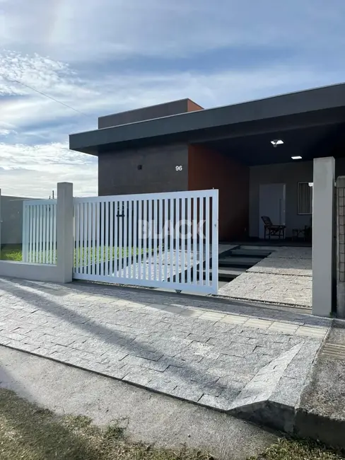 Foto 1 de Casa com 4 quartos à venda, 192m2 em Passo De Torres - SC