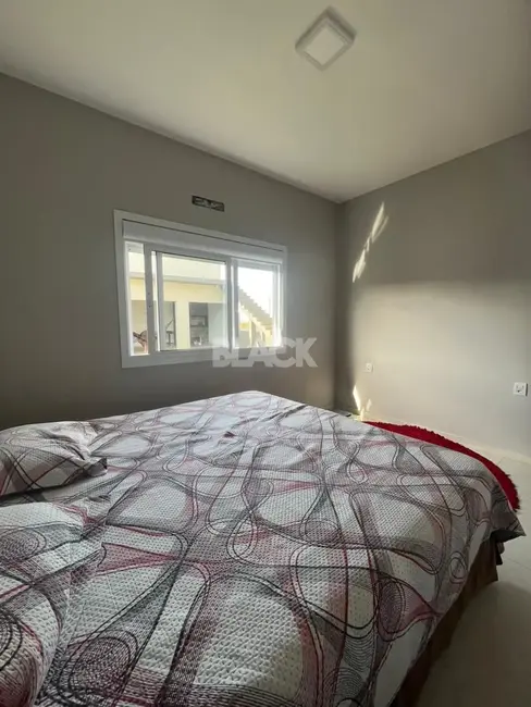 Foto 9 de Casa com 4 quartos à venda, 192m2 em Passo De Torres - SC