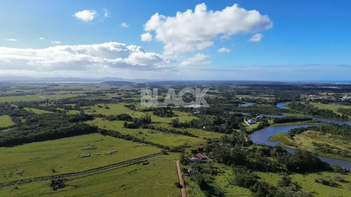 Terreno / Lote à venda, 180m2 em Torres - RS - imagem 4 Foto 4 de Terreno / Lote à venda, 180m2 em Torres - RS
