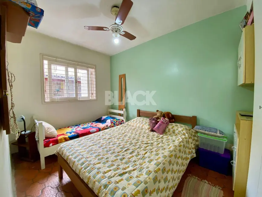 Foto 9 de Casa com 5 quartos à venda, 180m2 em Torres - RS