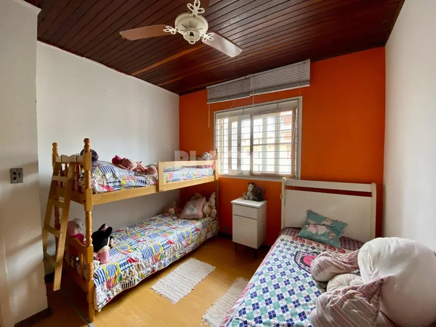 Foto 8 de Casa com 5 quartos à venda, 180m2 em Torres - RS