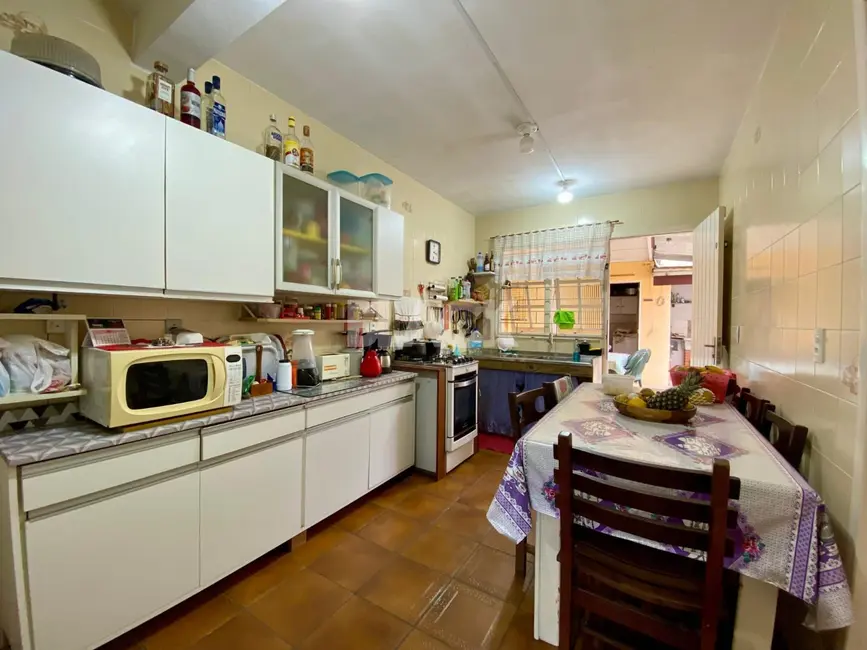 Foto 3 de Casa com 5 quartos à venda, 180m2 em Torres - RS