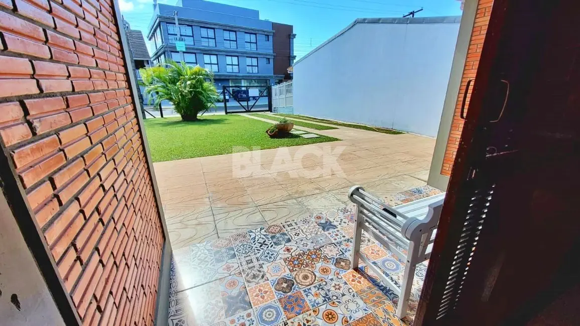 Foto 5 de Casa com 3 quartos à venda, 99m2 em Torres - RS