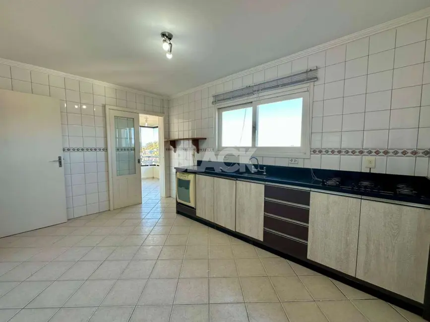 Foto 2 de Apartamento com 3 quartos à venda, 120m2 em Centro, Torres - RS