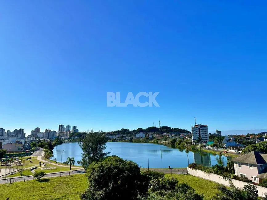 Foto 1 de Apartamento com 3 quartos à venda, 120m2 em Centro, Torres - RS
