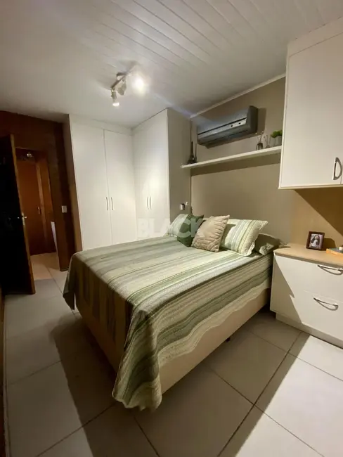 Foto 9 de Casa com 2 quartos à venda, 102m2 em Torres - RS