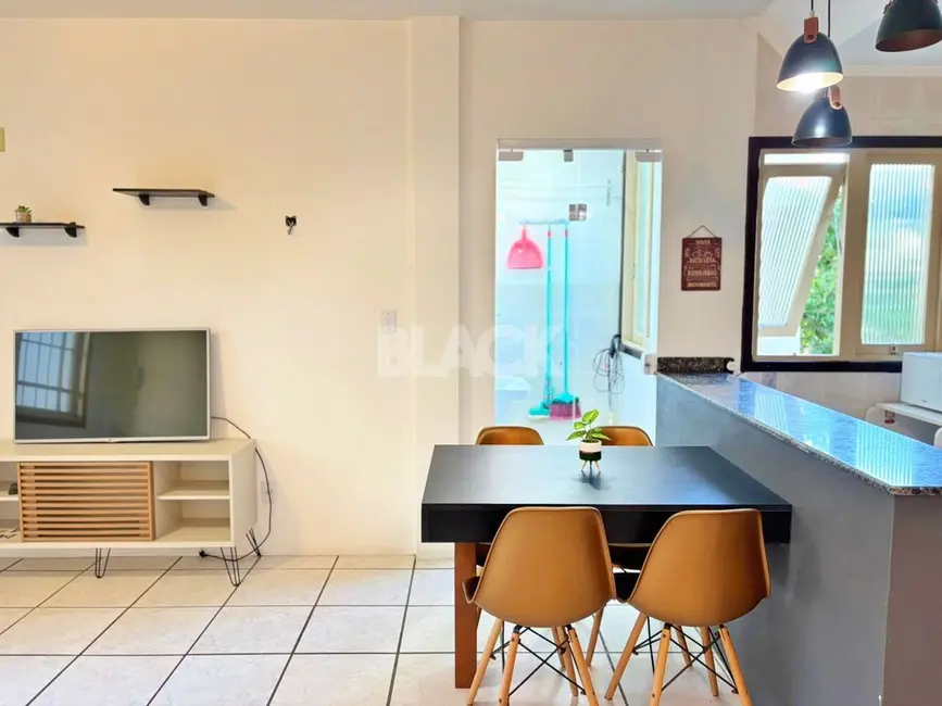 Foto 3 de Apartamento com 1 quarto à venda, 49m2 em Centro, Torres - RS