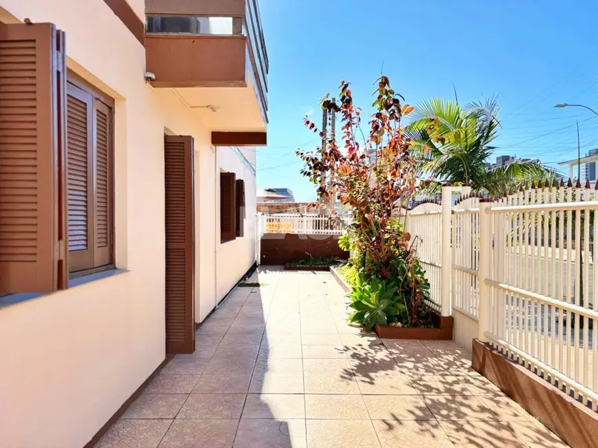 Foto 4 de Apartamento com 3 quartos à venda, 95m2 em Centro, Torres - RS
