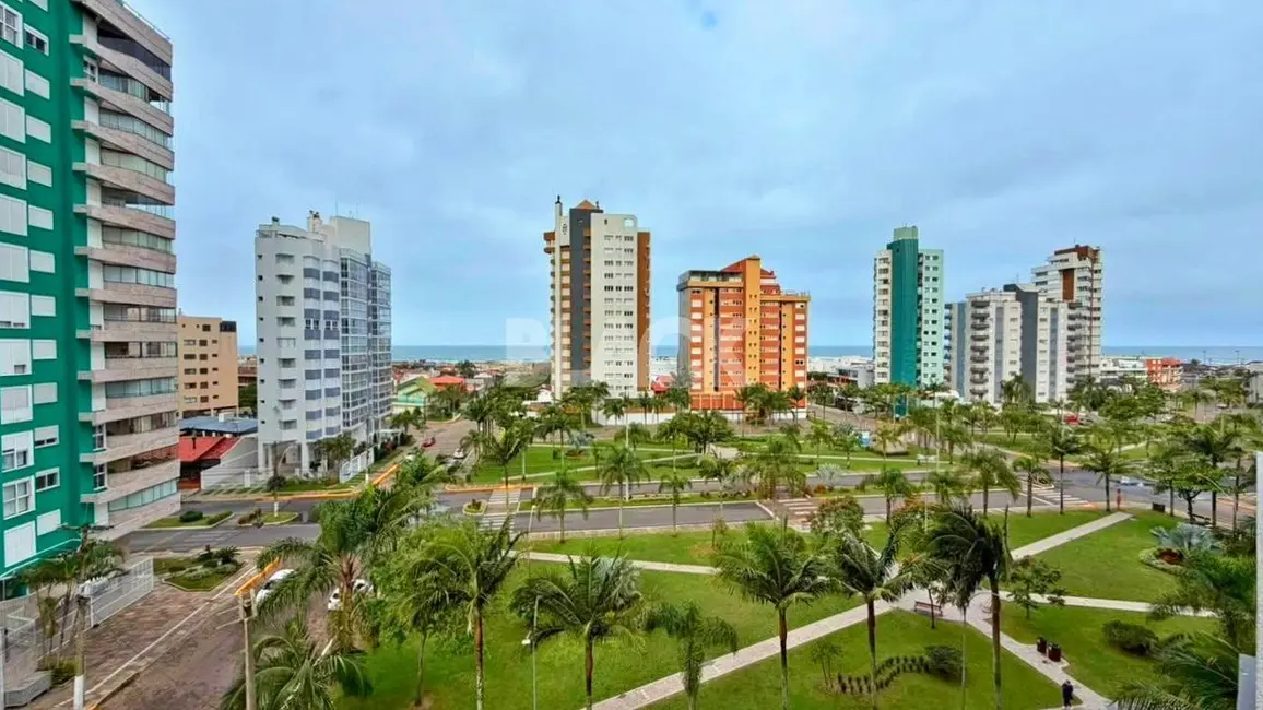 Foto 2 de Apartamento com 4 quartos à venda, 150m2 em Torres - RS