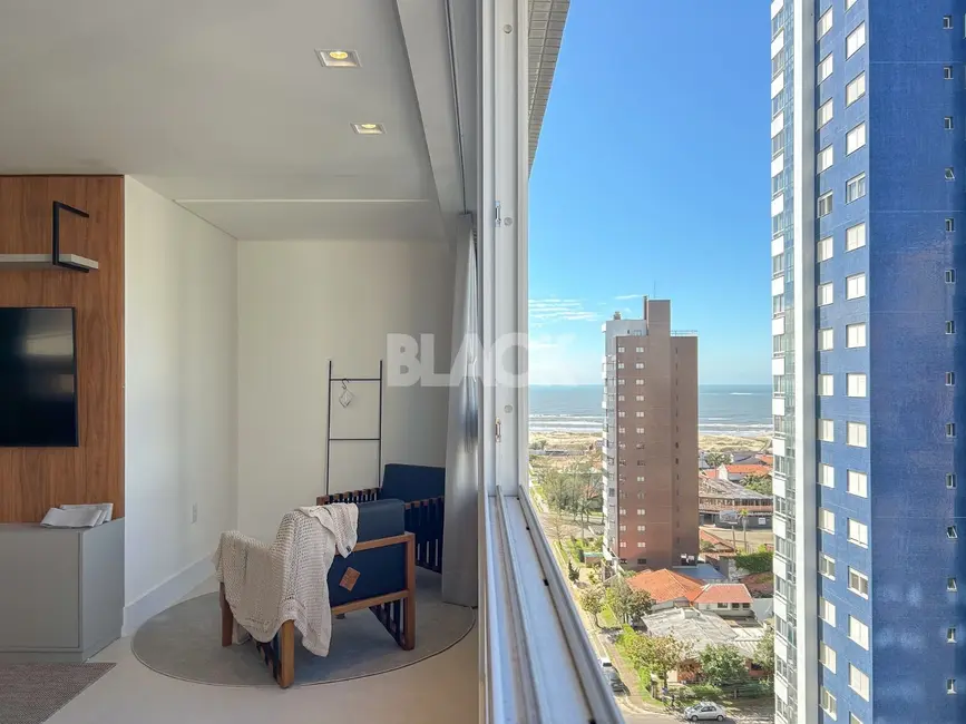 Foto 3 de Apartamento com 3 quartos à venda, 130m2 em Torres - RS