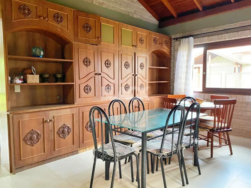 Casa com 3 quartos à venda, 280m2 em Torres - RS - imagem 6 Foto 6 de Casa com 3 quartos à venda, 280m2 em Torres - RS