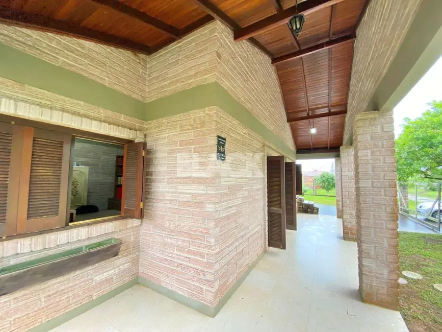 Casa com 3 quartos à venda, 280m2 em Torres - RS - imagem 5 Foto 5 de Casa com 3 quartos à venda, 280m2 em Torres - RS