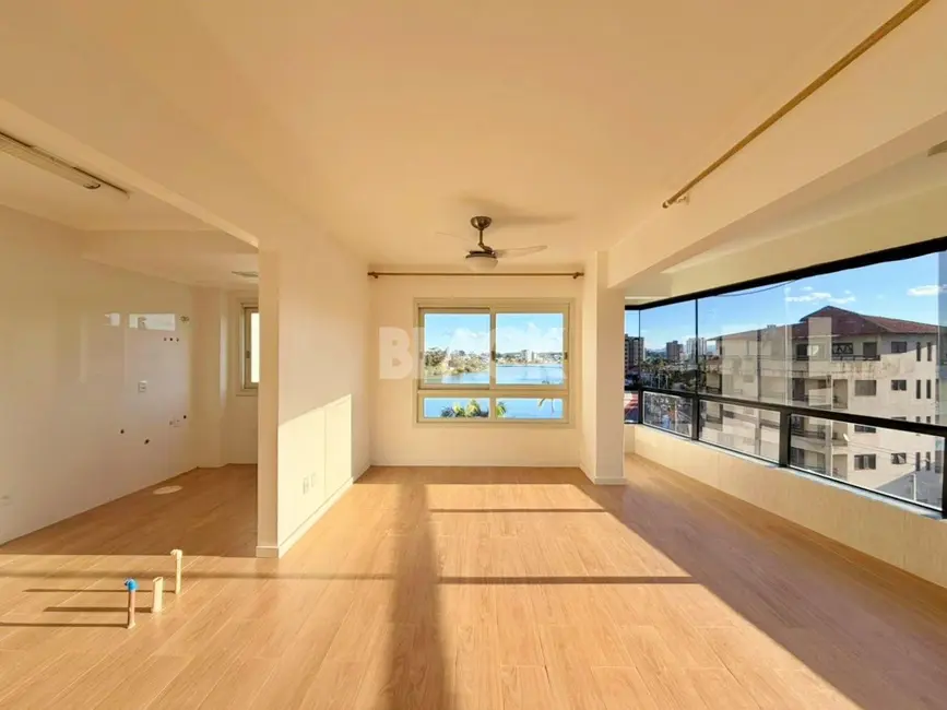 Foto 1 de Apartamento com 3 quartos à venda, 92m2 em Centro, Torres - RS