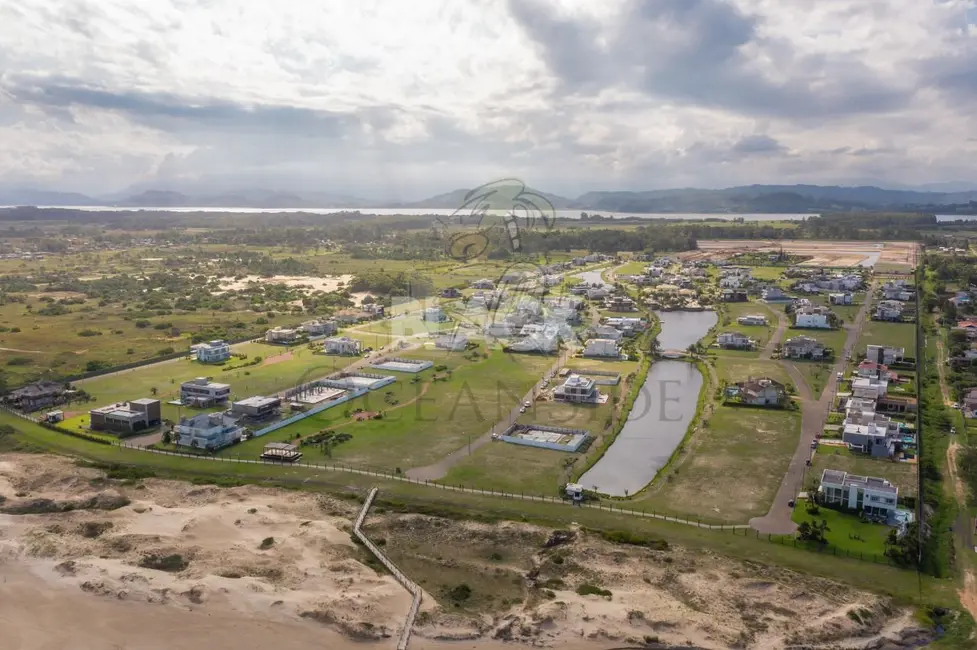 Foto 9 de Terreno / Lote à venda, 480m2 em Torres - RS