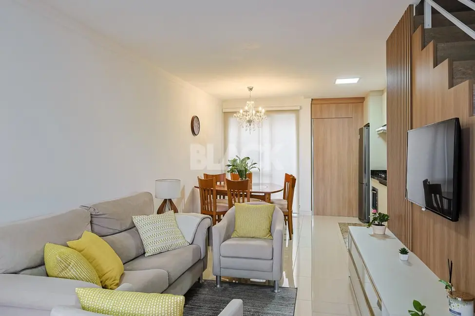 Foto 4 de Sobrado com 2 quartos à venda, 87m2 em Torres - RS