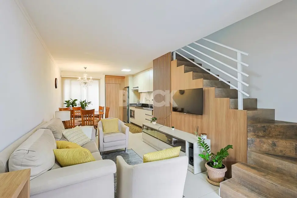 Foto 3 de Sobrado com 2 quartos à venda, 87m2 em Torres - RS