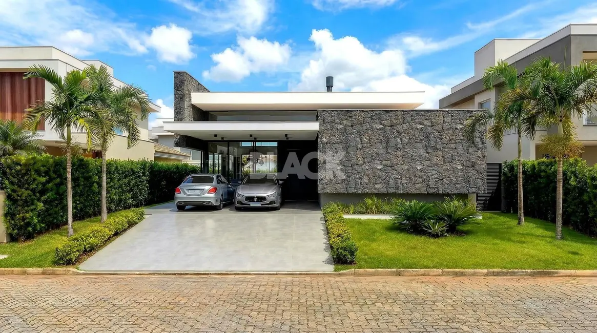 Casa de Condomínio com 4 quartos à venda, 284m2 em Torres - RS - imagem 5 Foto 5 de Casa de Condomínio com 4 quartos à venda, 284m2 em Torres - RS