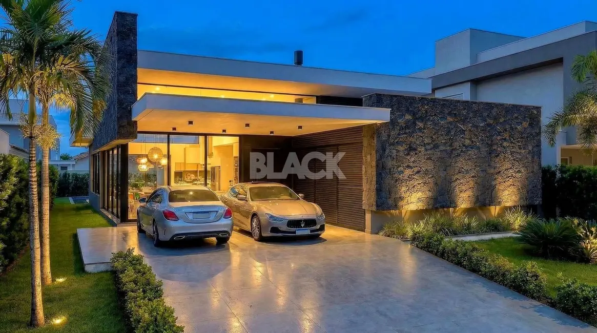 Casa de Condomínio com 4 quartos à venda, 284m2 em Torres - RS - imagem 3 Foto 3 de Casa de Condomínio com 4 quartos à venda, 284m2 em Torres - RS