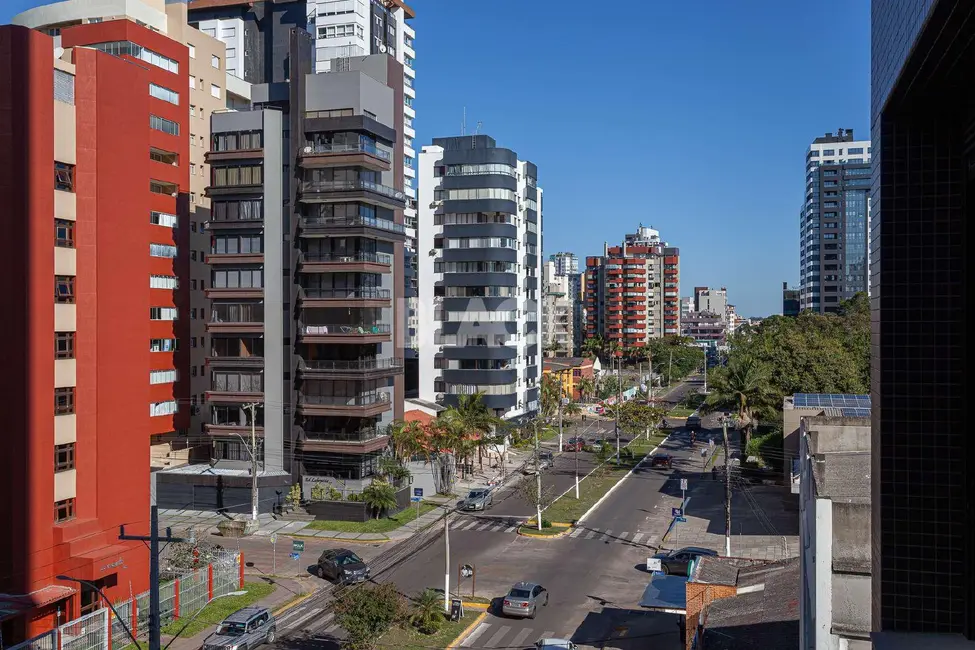 Foto 6 de Apartamento com 3 quartos à venda, 108m2 em Centro, Torres - RS