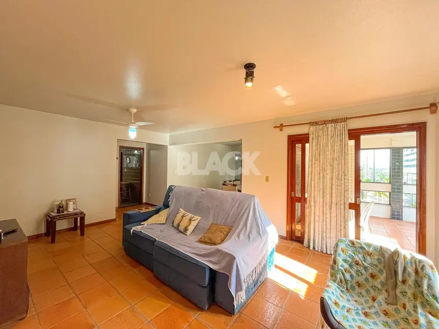 Foto 5 de Apartamento com 3 quartos à venda, 153m2 em Torres - RS