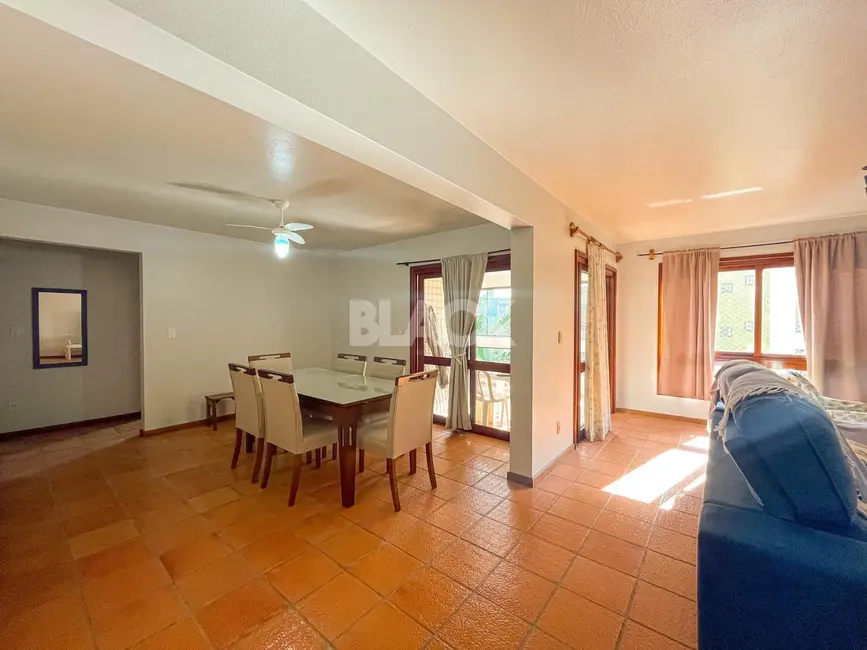 Foto 2 de Apartamento com 3 quartos à venda, 153m2 em Torres - RS
