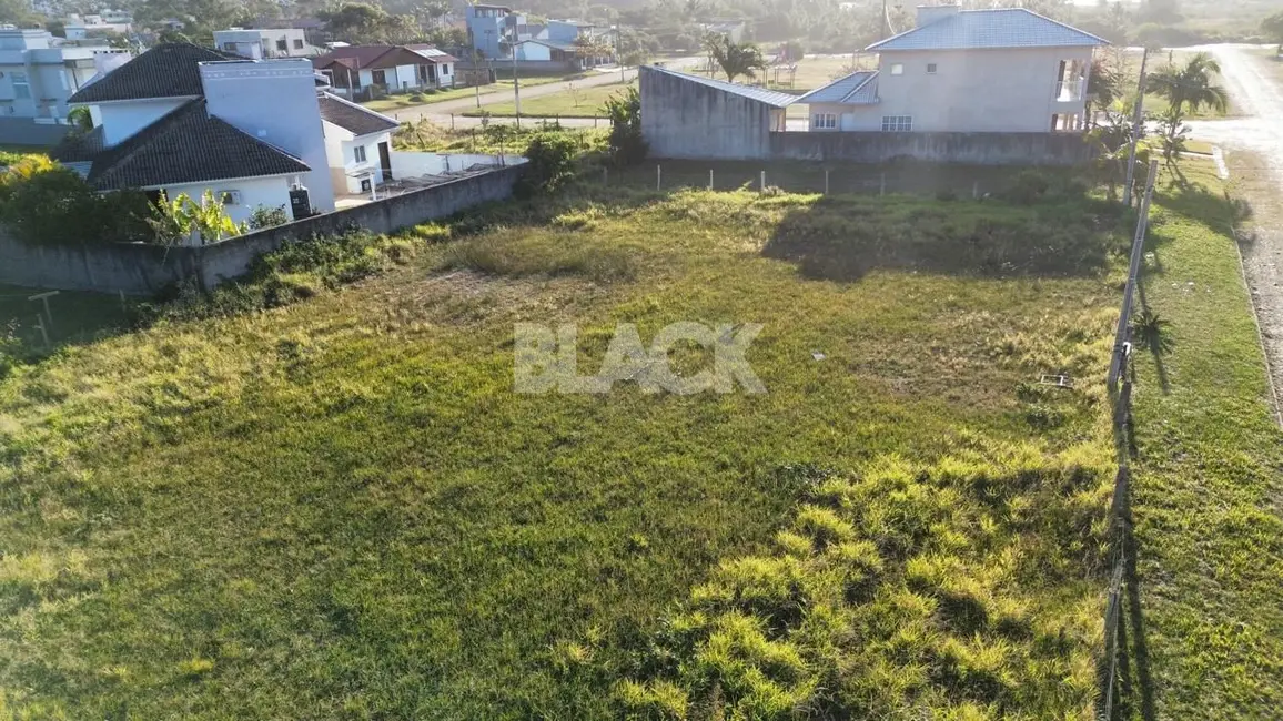 Foto 6 de Terreno / Lote à venda, 322m2 em Torres - RS