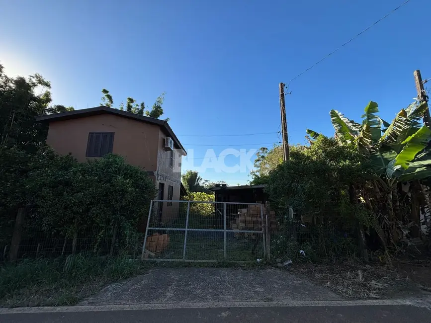 Foto 1 de Terreno / Lote à venda, 225m2 em Torres - RS