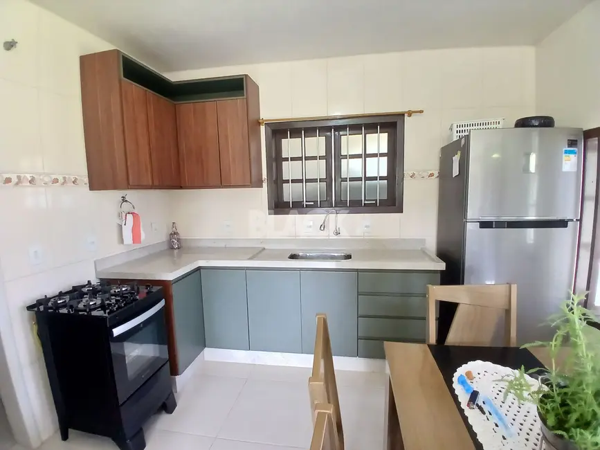 Casa com 3 quartos à venda, 125m2 em Torres - RS - imagem 8 Foto 8 de Casa com 3 quartos à venda, 125m2 em Torres - RS