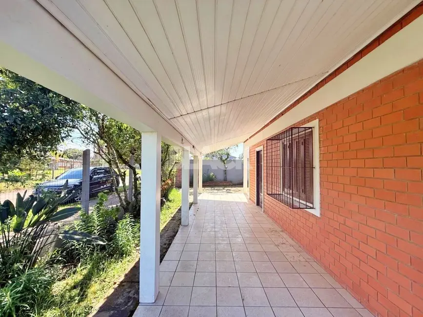 Casa com 2 quartos à venda, 158m2 em Torres - RS - imagem 2 Foto 2 de Casa com 2 quartos à venda, 158m2 em Torres - RS