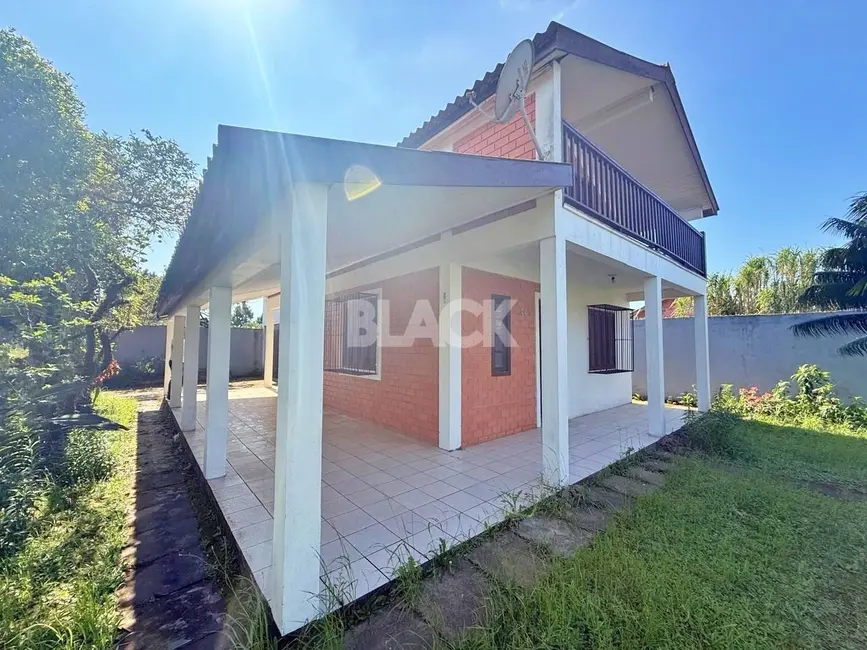 Casa com 2 quartos à venda, 158m2 em Torres - RS - imagem 1 Foto 1 de Casa com 2 quartos à venda, 158m2 em Torres - RS