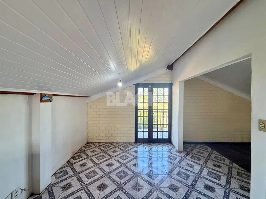 Casa com 2 quartos à venda, 158m2 em Torres - RS - imagem 9 Foto 9 de Casa com 2 quartos à venda, 158m2 em Torres - RS