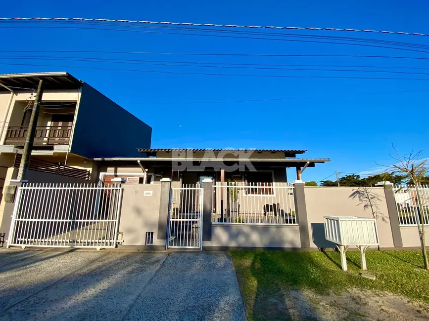 Casa com 2 quartos à venda, 81m2 em Torres - RS - imagem 5 Foto 5 de Casa com 2 quartos à venda, 81m2 em Torres - RS