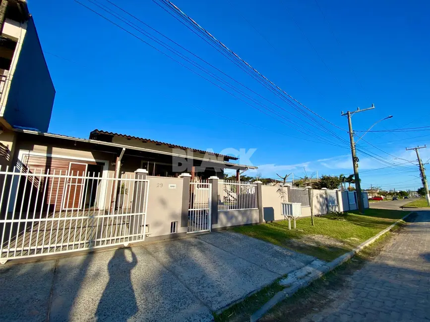 Casa com 2 quartos à venda, 81m2 em Torres - RS - imagem 7 Foto 7 de Casa com 2 quartos à venda, 81m2 em Torres - RS