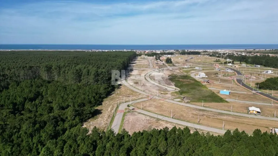 Foto 5 de Terreno / Lote à venda, 213m2 em Passo De Torres - SC